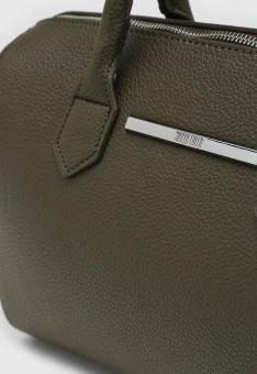 BOLSA 0452.2FA5 GRANDE TIPO BAÚ SANTA LOLLA