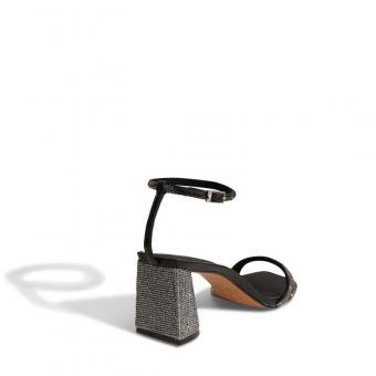 SANDALIA 05E5.2AD2 PRETA COM STRASS PRETO SALTO STRASS SANTA LOLLA